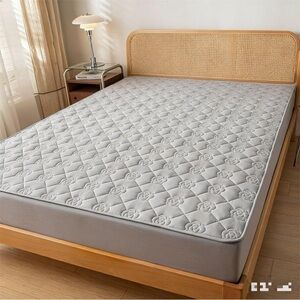 BNWT King Waterproof Fitted Sheet - Quilted & Breathable Grey